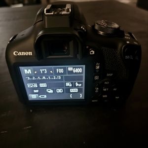 Canon T7, black